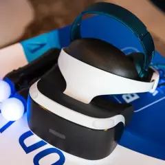 Czy PlayStation VR działa na komputerze? Jak podłączyć i czy warto?