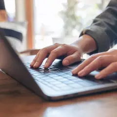 Jak cofnąć zmiany w WordPress i uniknąć utraty danych – prosty poradnik