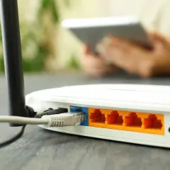 Internet radiowy czy mobilny – który wybrać, by uniknąć problemów z połączeniem?