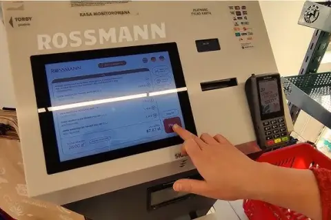 Czy w Rossmannie można płacić BLIKiem? Sprawdź, jak uniknąć problemów z płatnościami