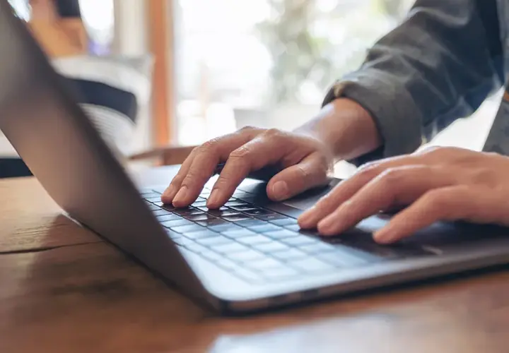 Jak cofnąć zmiany w WordPress i uniknąć utraty danych – prosty poradnik