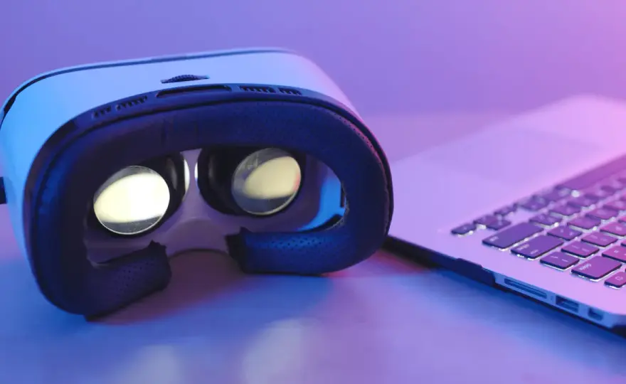 Czym jest Google VR? Zastosowania, funkcje i korzyści dla użytkowników